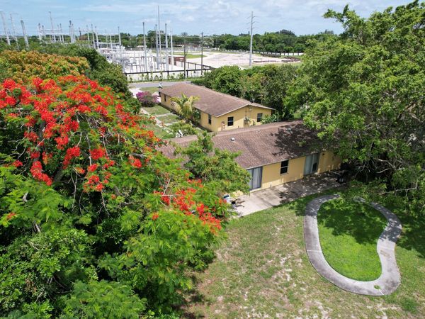 4537 Coconut Road, Lake Worth, FL 33461