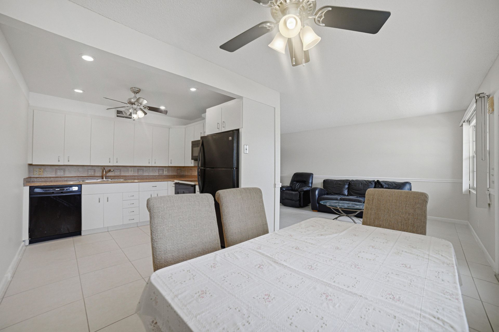 1025 Newcastle B, Unit 1025, Boca Raton, FL 33434 Photo