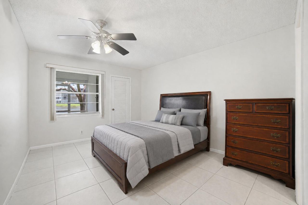 1025 Newcastle B, Unit 1025, Boca Raton, FL 33434 Photo