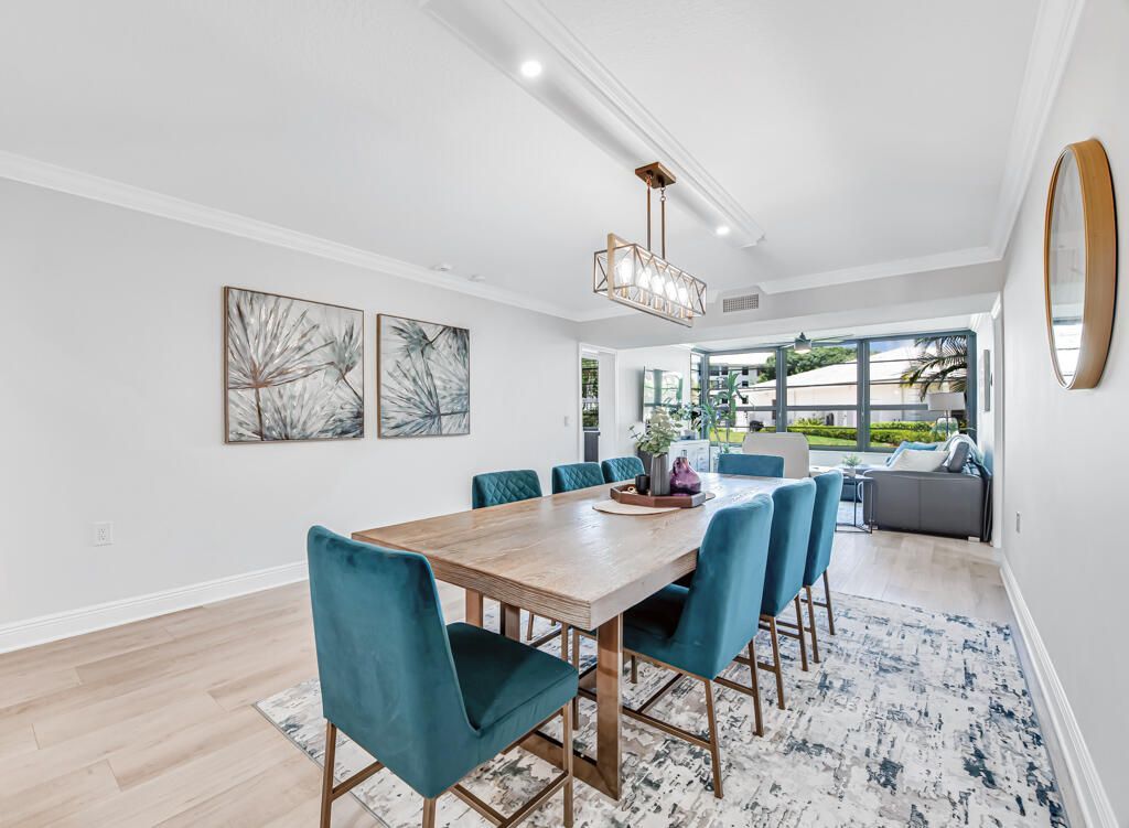 3710 Whitehall Drive, Unit 105, West Palm Beach, FL 33401 Photo