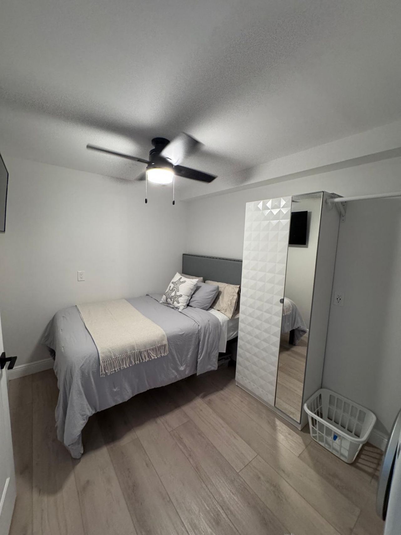 3710 Whitehall Drive, Unit 105, West Palm Beach, FL 33401 Photo
