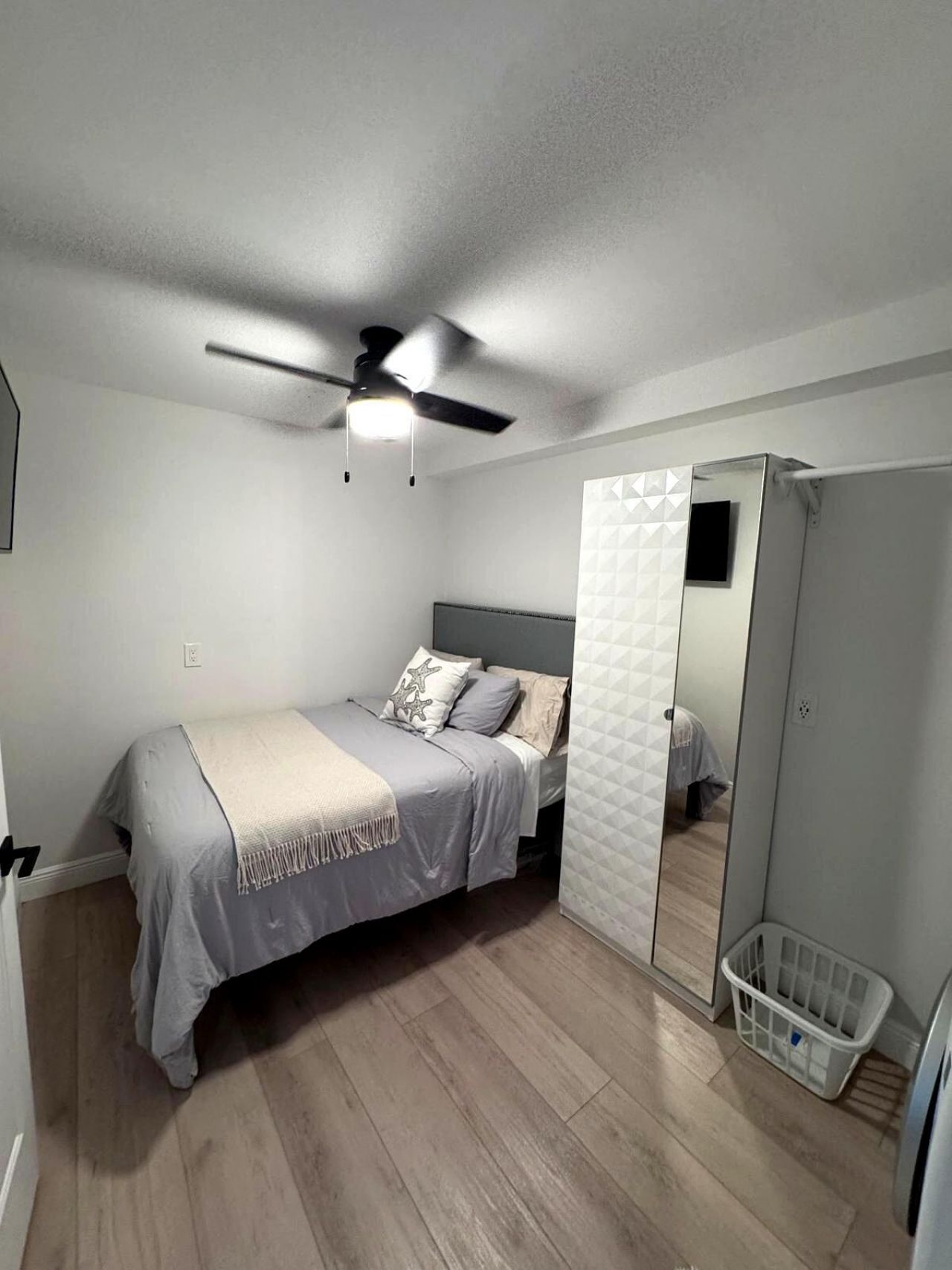 3710 Whitehall Drive, Unit 105, West Palm Beach, FL 33401 Photo