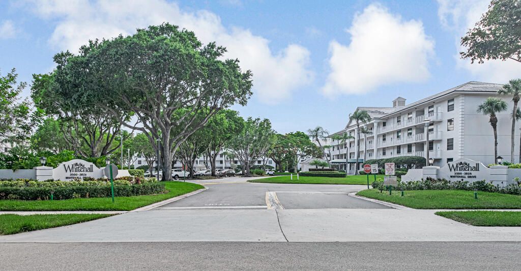 3710 Whitehall Drive, Unit 105, West Palm Beach, FL 33401 Photo