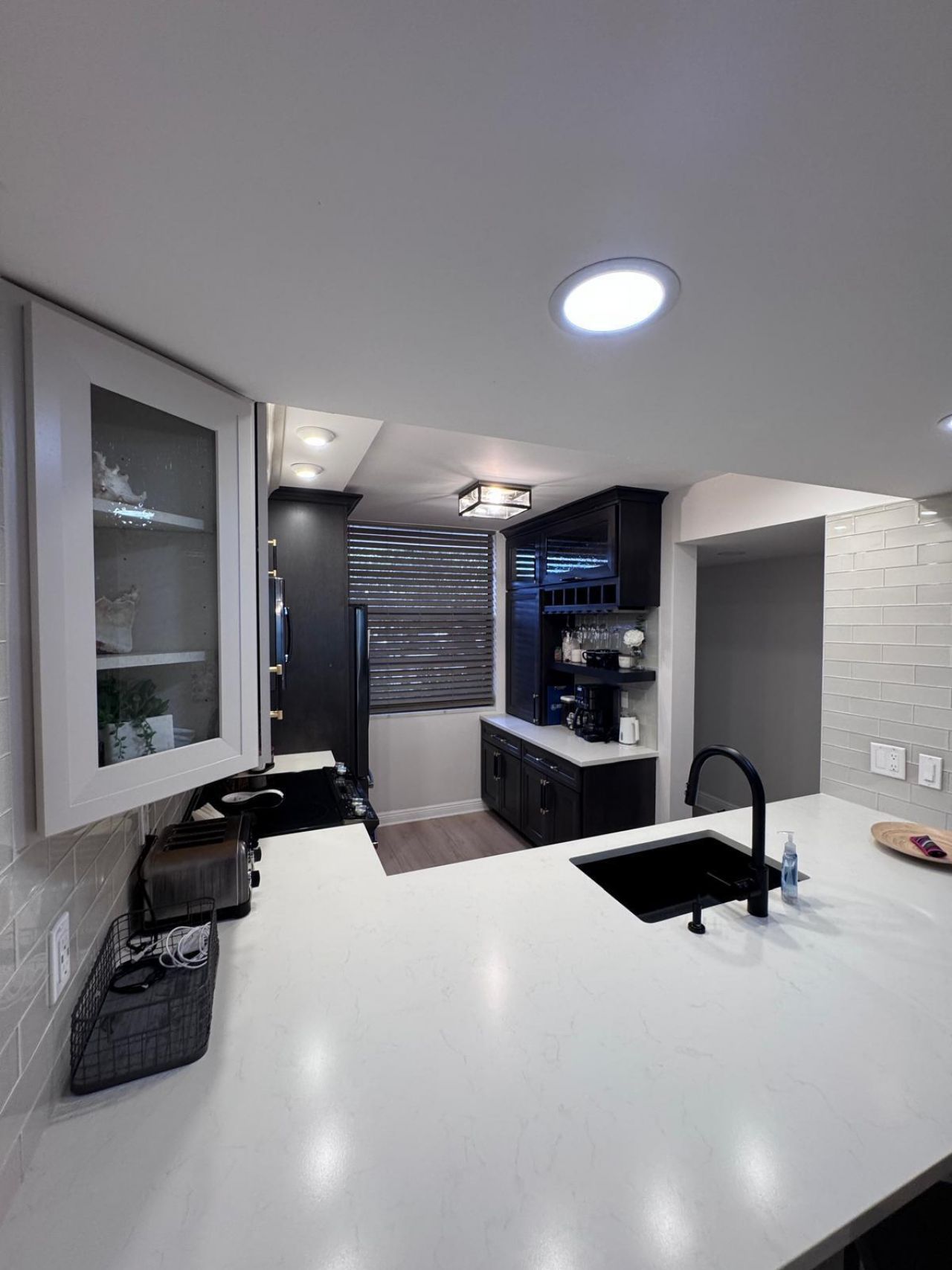 3710 Whitehall Drive, Unit 105, West Palm Beach, FL 33401 Photo