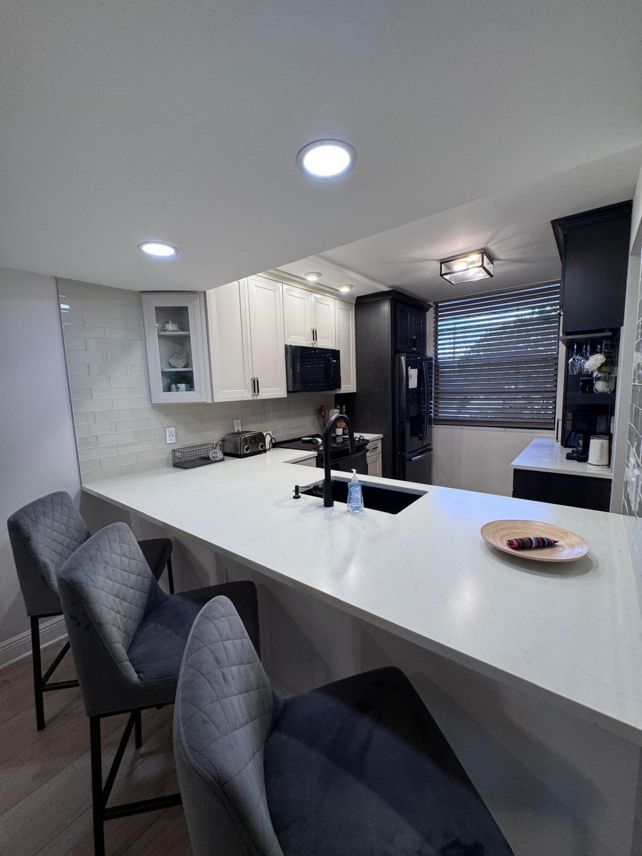3710 Whitehall Drive, Unit 105, West Palm Beach, FL 33401 Photo