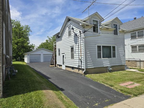 627 N. 11th Street , DeKalb, IL 60115