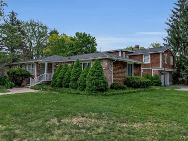 8165 Miles Road, Clarence, NY 14051