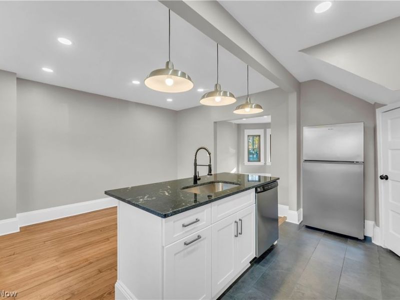 12206 Detroit Avenue, Lakewood, OH 44107 Photo 13