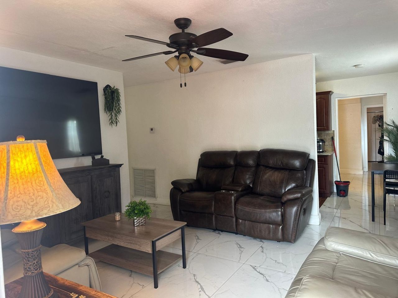 1420 N 70th Avenue, Hollywood, FL 33024 Photo