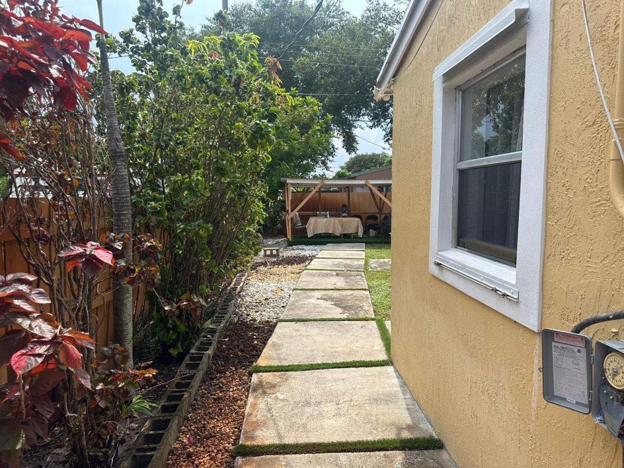 1420 N 70th Avenue, Hollywood, FL 33024 Photo