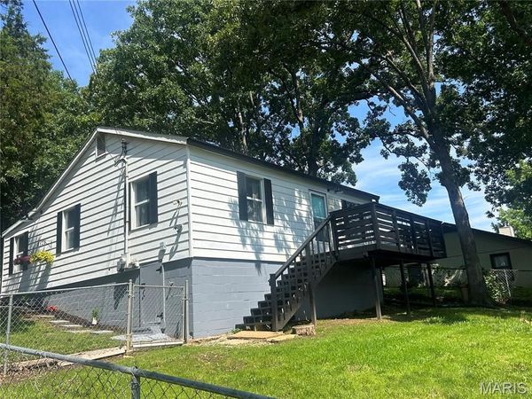 8520 Lake Drive, Cedar Hill, MO 63016