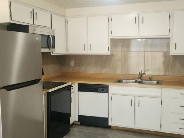 3812 Charbonnett Court, Unit 4E, Columbus, OH 43232