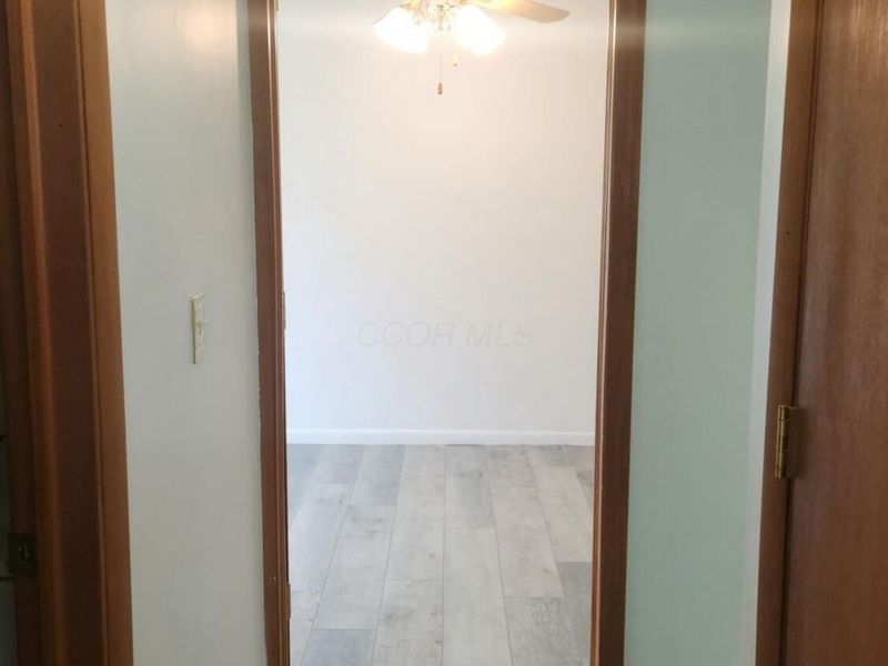 3812 Charbonnett Court, Unit 4E, Columbus, OH 43232 Photo 19