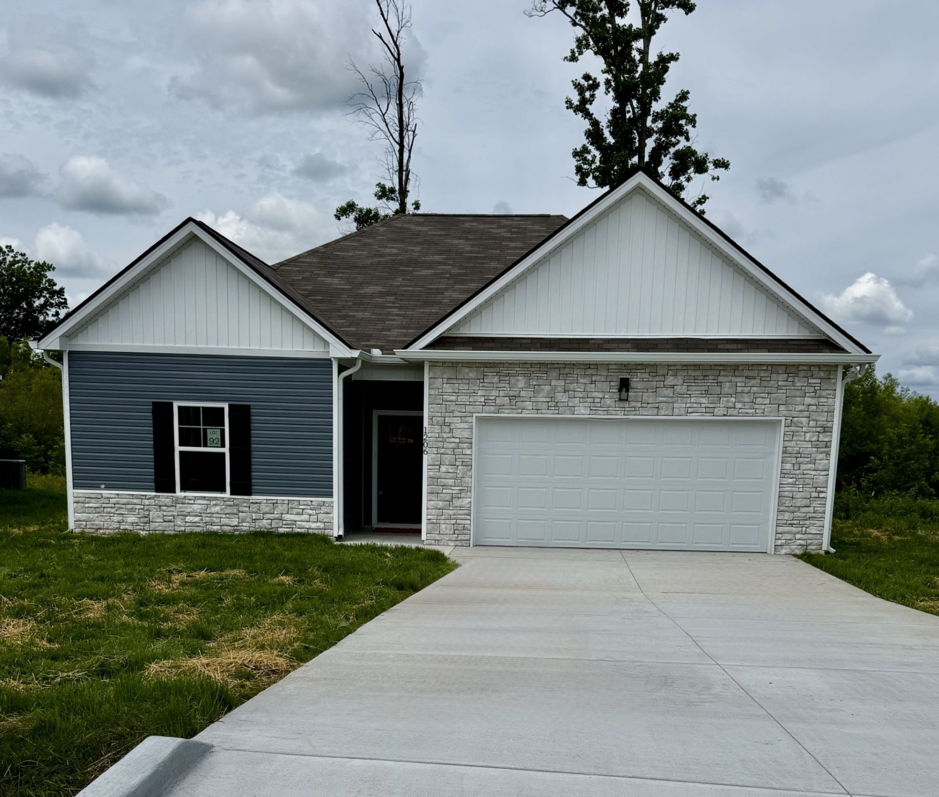 1206 Euclid Dr, Murfreesboro, TN 37127 Main Photo