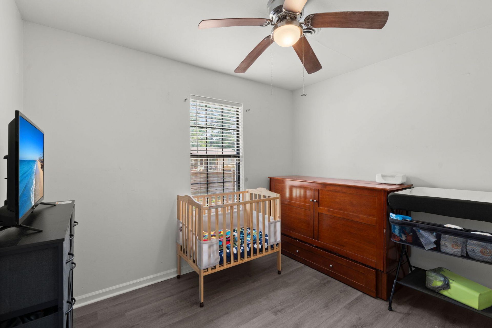 313 Dorchester Manor Boulevard Photo 18