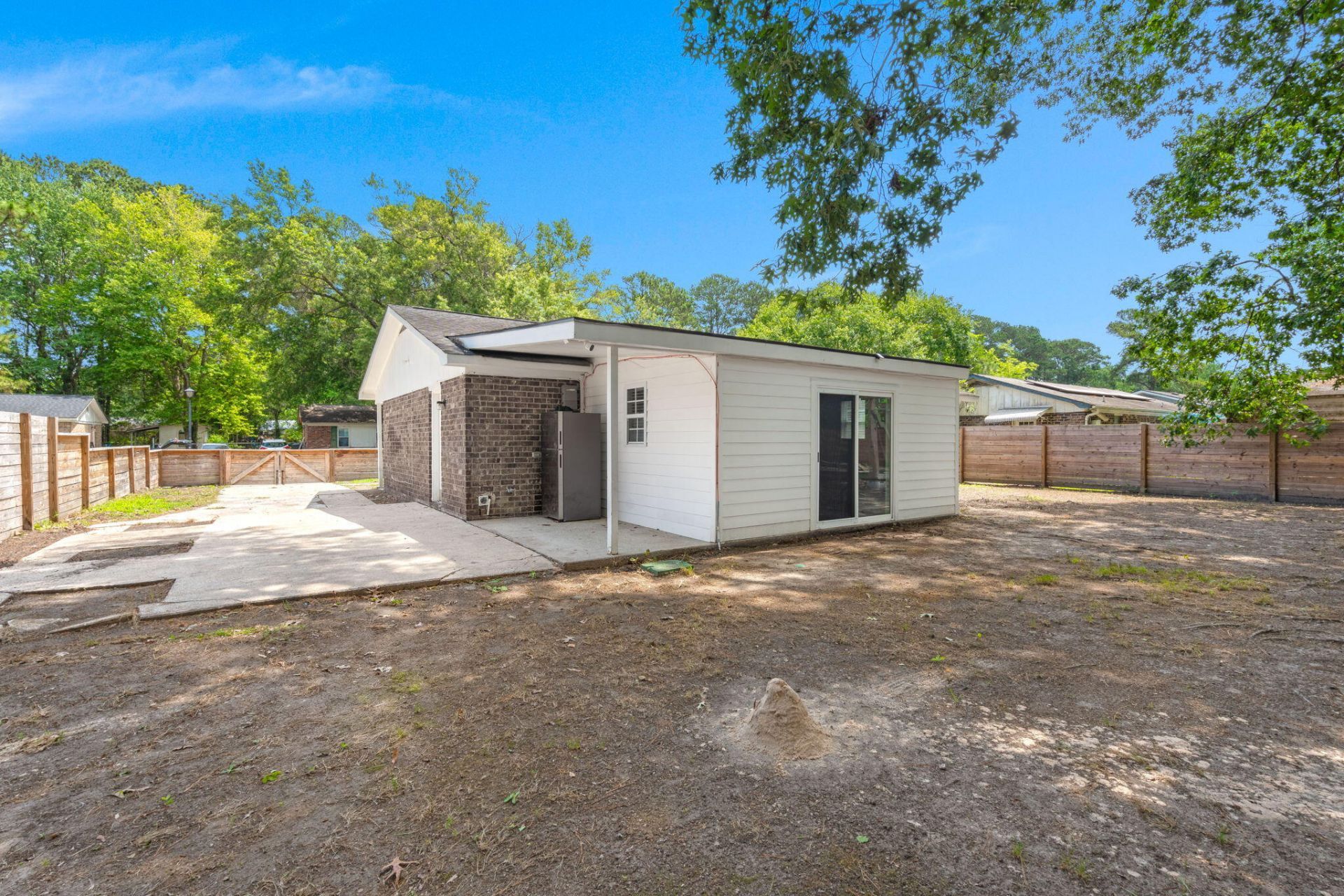 313 Dorchester Manor Boulevard Photo 21