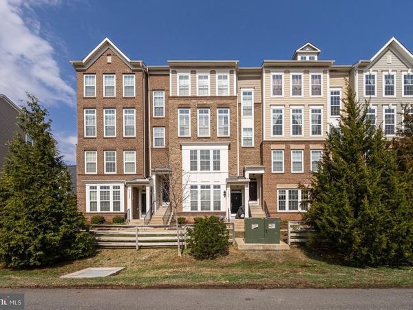 43491 TOWN GATE SQUARE, CHANTILLY, VA 20152