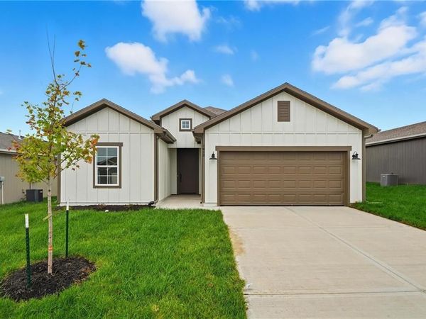 17686 Jubilee Street, Gardner, KS 66030