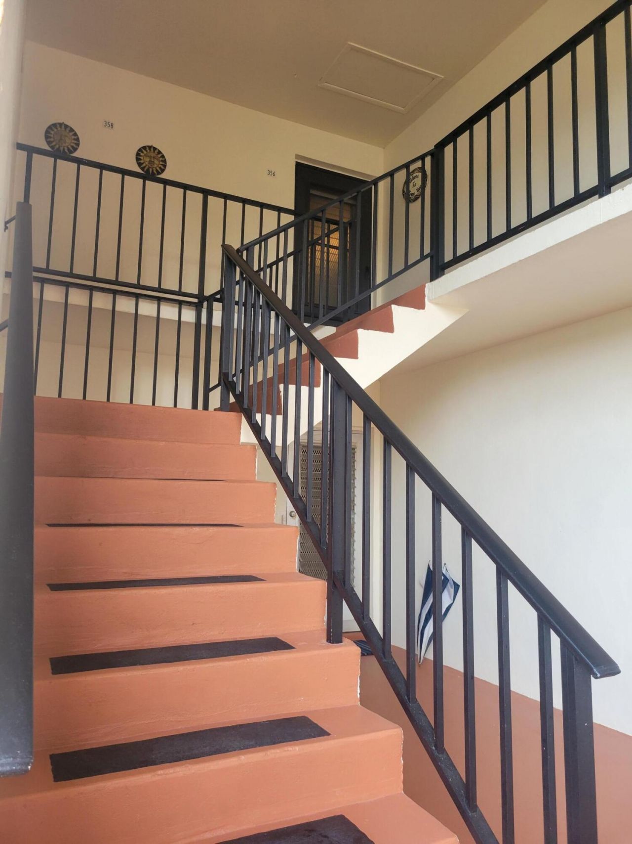 356 Lake Dora Drive, West Palm Beach, FL 33411 Photo