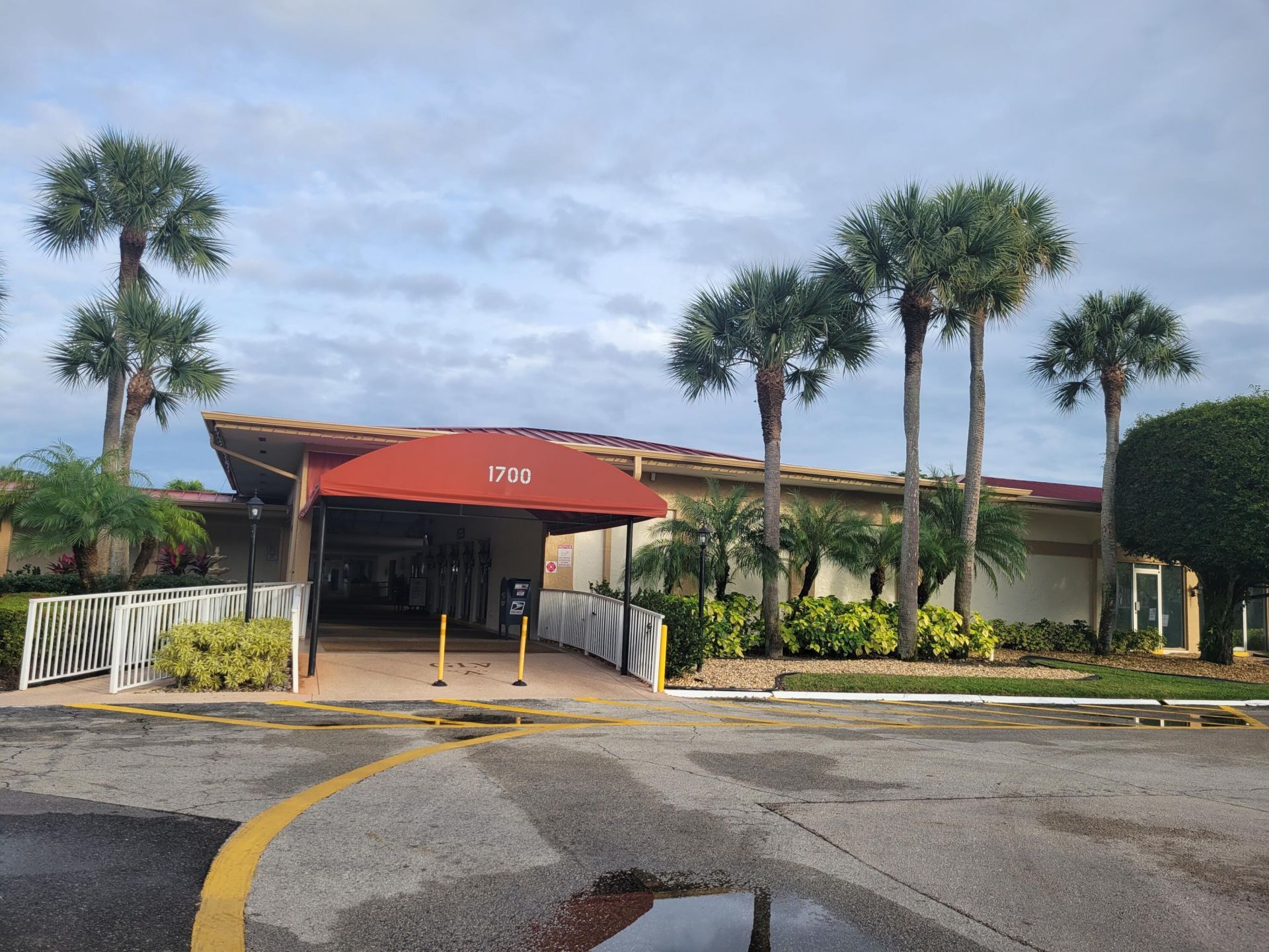 356 Lake Dora Drive, West Palm Beach, FL 33411 Photo