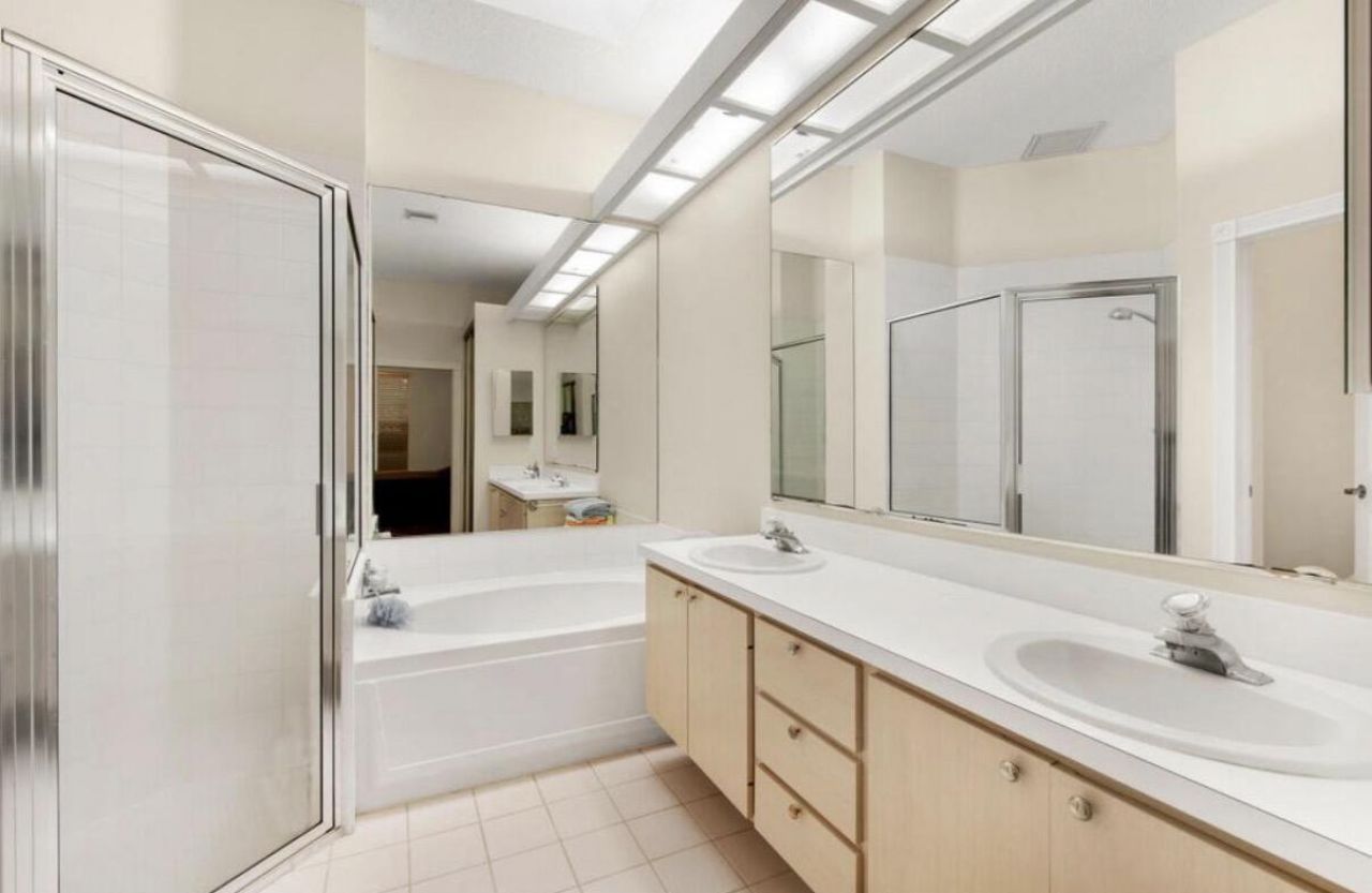 1092 Bedford Avenue, Palm Beach Gardens, FL 33403 Photo