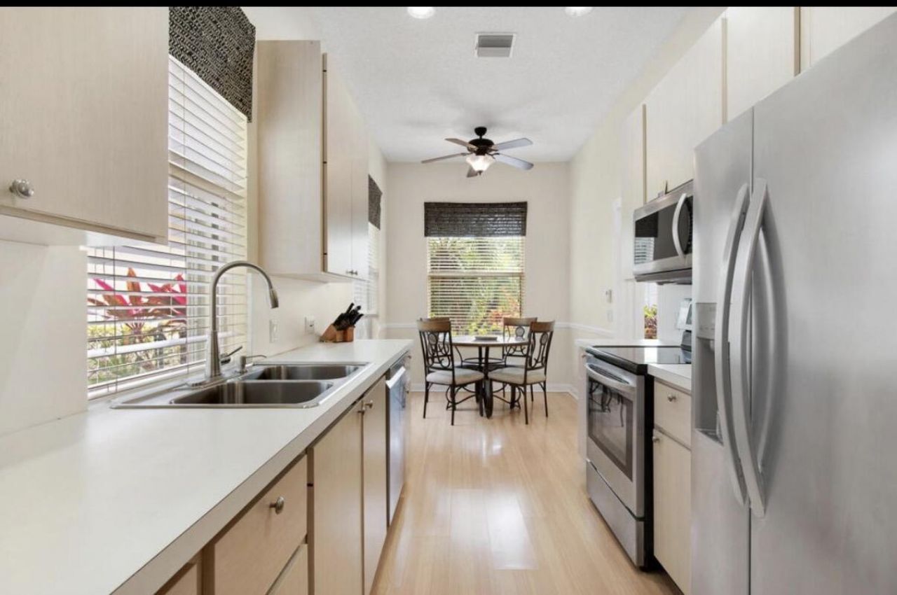 1092 Bedford Avenue, Palm Beach Gardens, FL 33403 Photo