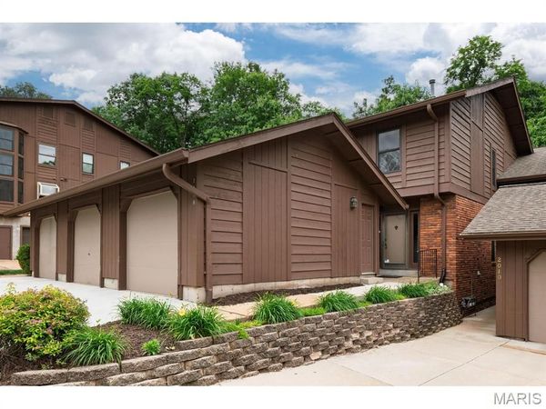 2008 Meadowtree Lane , Kirkwood, MO 63122