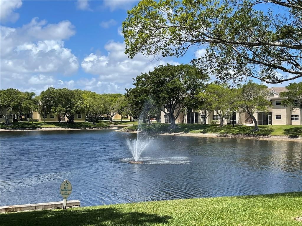 640 Cypress Club Way, Unit J12, Deerfield Beach, FL 33064 Main Photo