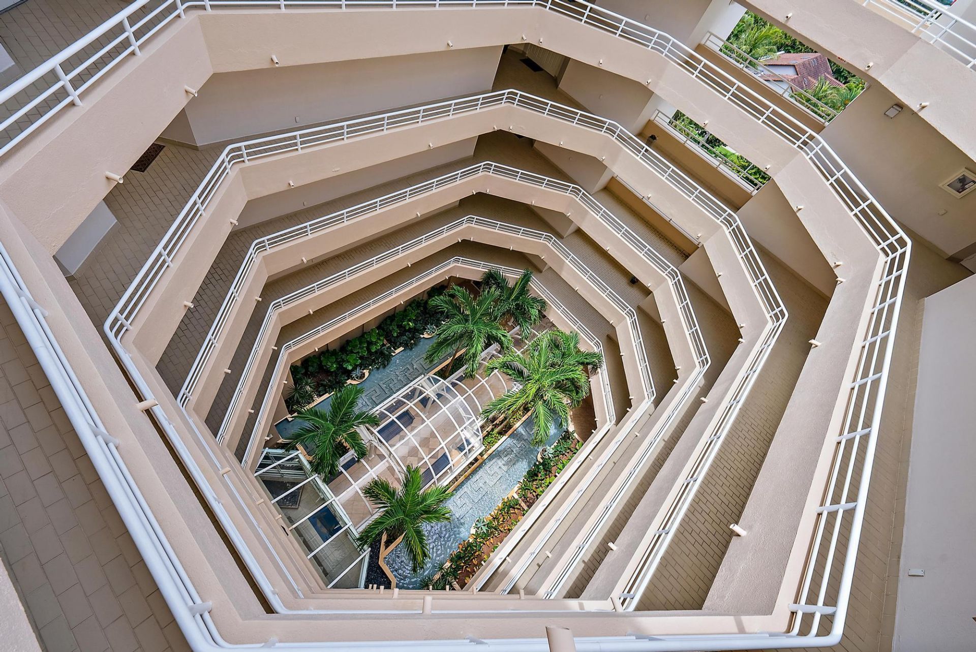 176 Helios Drive, Unit 606, Jupiter, FL 33477 Photo