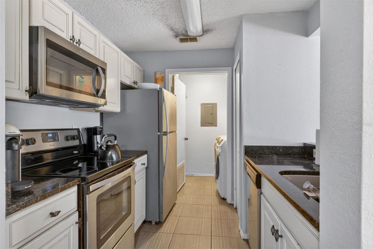 3705 SW 27th Street , Unit 326, Gainesville, FL 32608 Photo