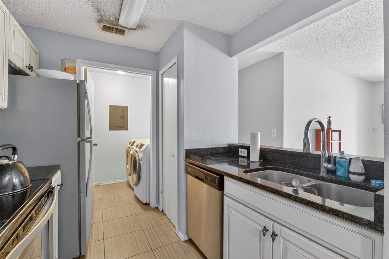 3705 SW 27th Street , Unit 326, Gainesville, FL 32608 Photo