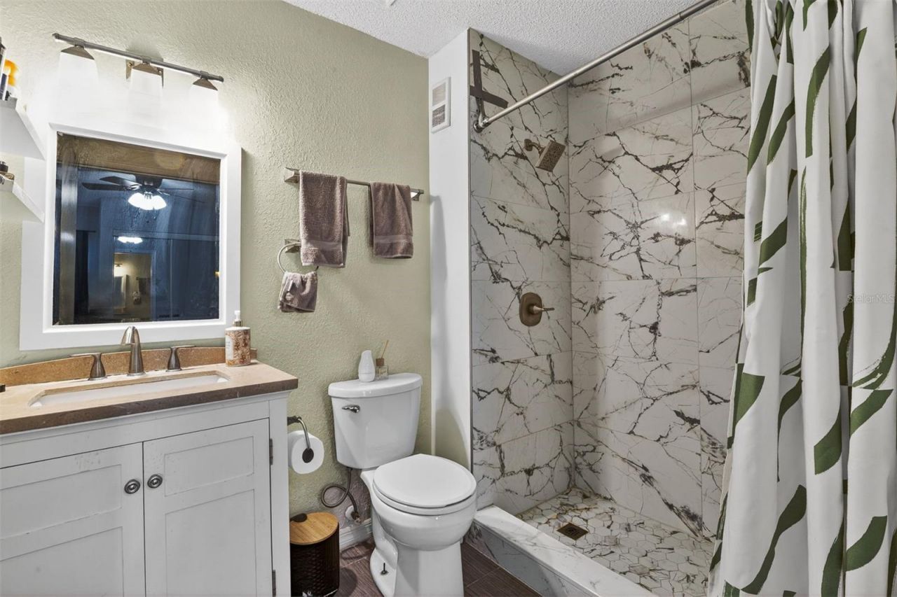 3705 SW 27th Street , Unit 326, Gainesville, FL 32608 Photo