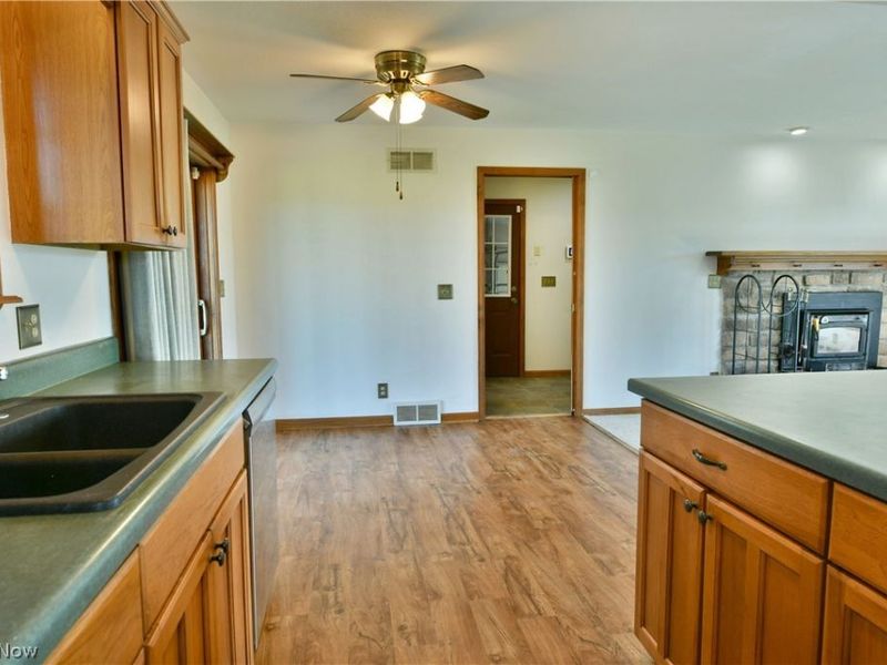 6525 Duck Creek Road, Berlin Center, OH 44401 Photo 12