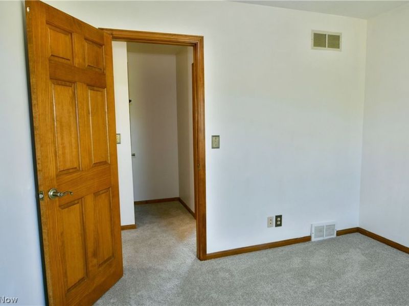 6525 Duck Creek Road, Berlin Center, OH 44401 Photo 17