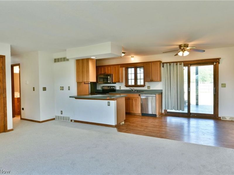 6525 Duck Creek Road, Berlin Center, OH 44401 Photo 6