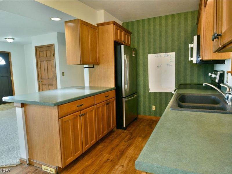 6525 Duck Creek Road, Berlin Center, OH 44401 Photo 9