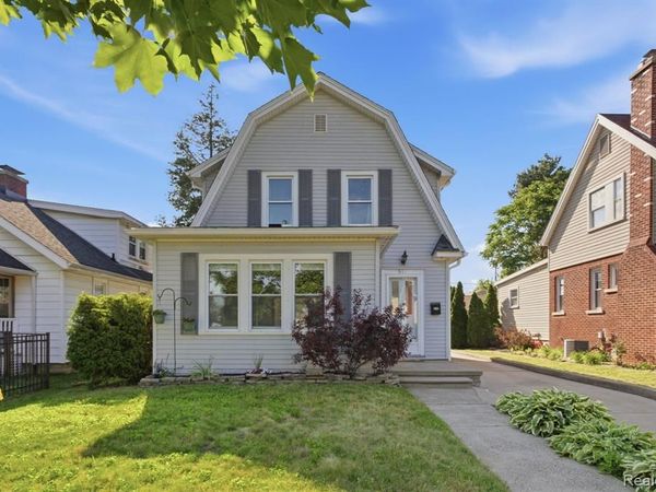 511 Godfroy Avenue, Monroe, MI 48162
