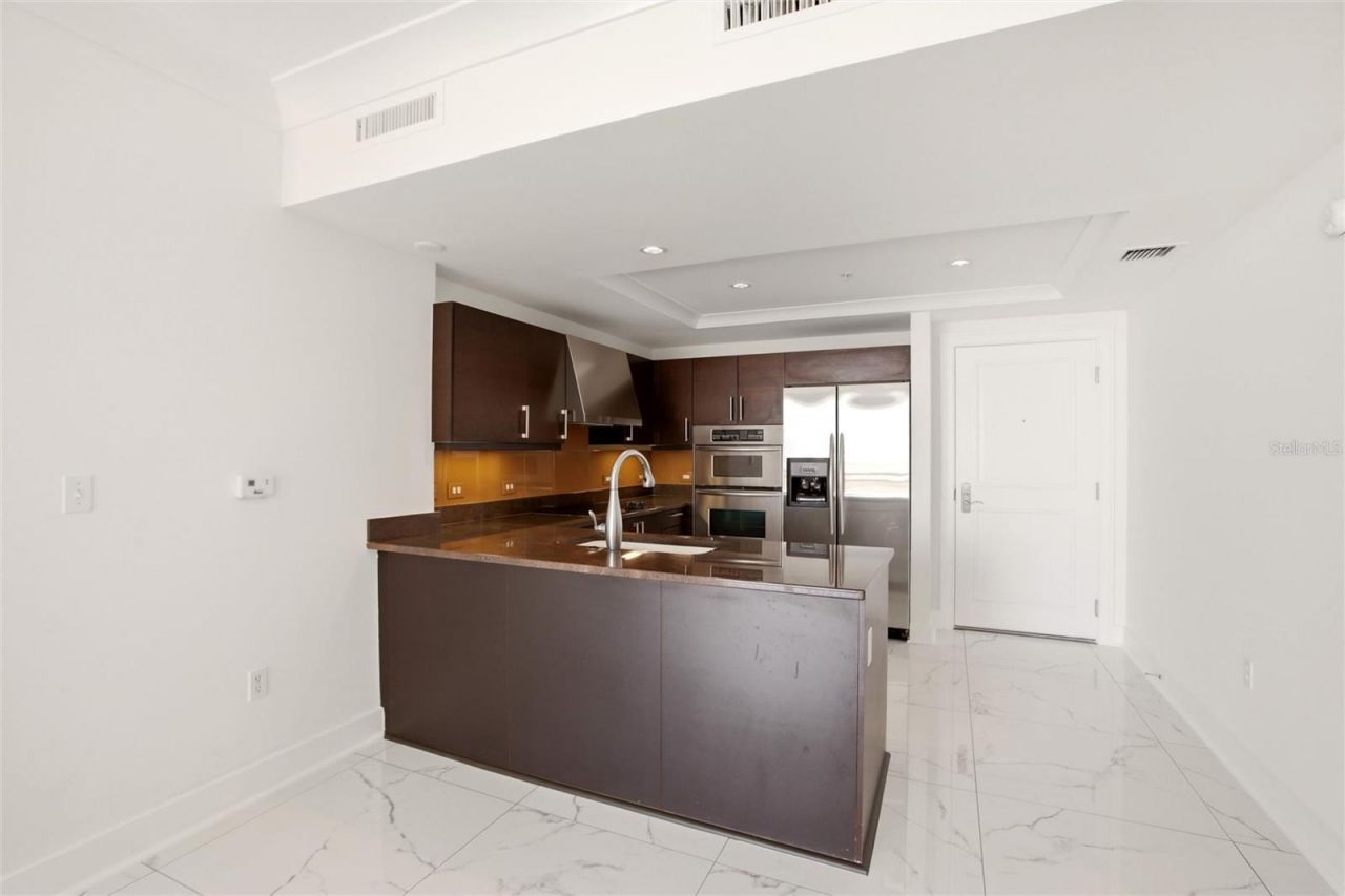 1350 Main Street , Unit 707, Sarasota, FL 34236 Photo