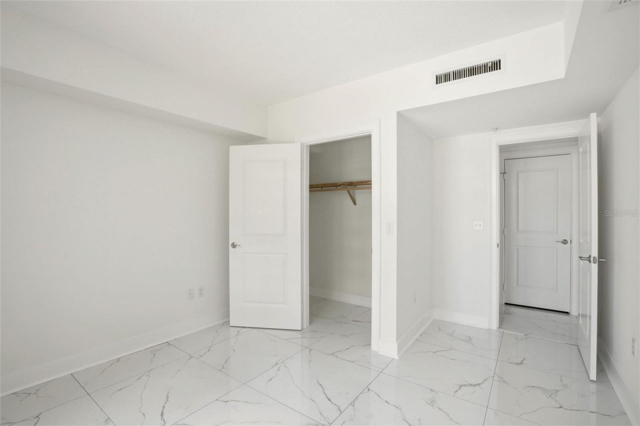 1350 Main Street , Unit 707, Sarasota, FL 34236 Photo