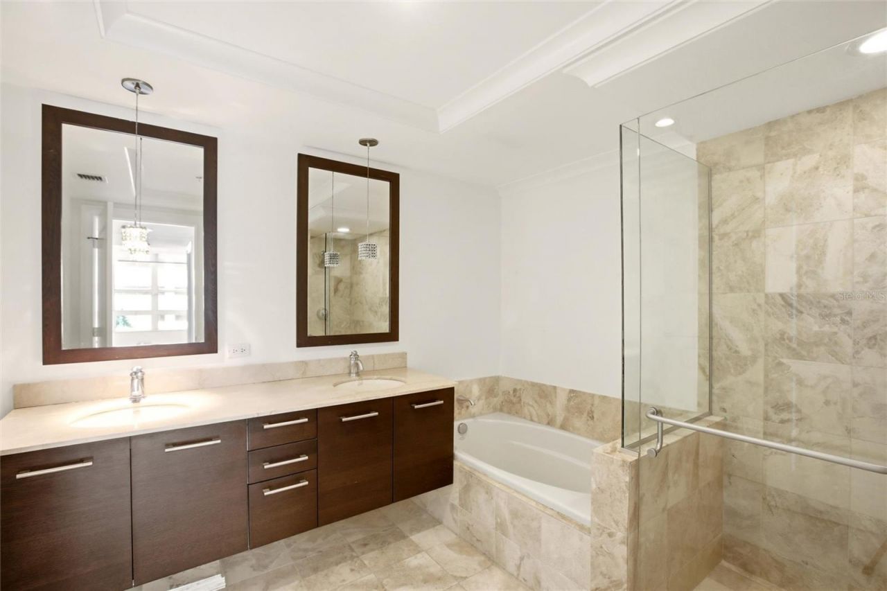 1350 Main Street , Unit 707, Sarasota, FL 34236 Photo