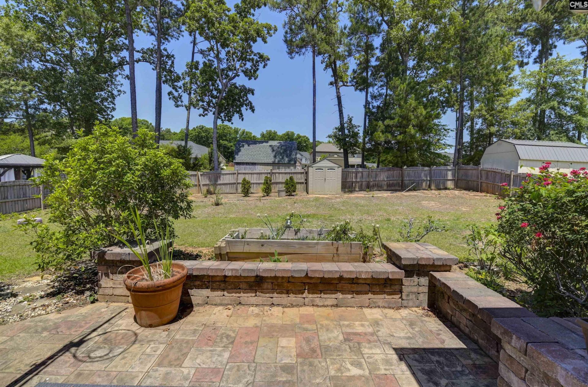 325 English Legend Drive  Photo 5