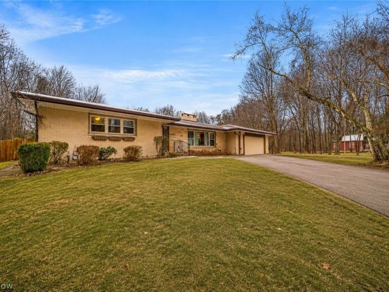 3832 Lake Road, Conneaut, OH 44030 Photo 2