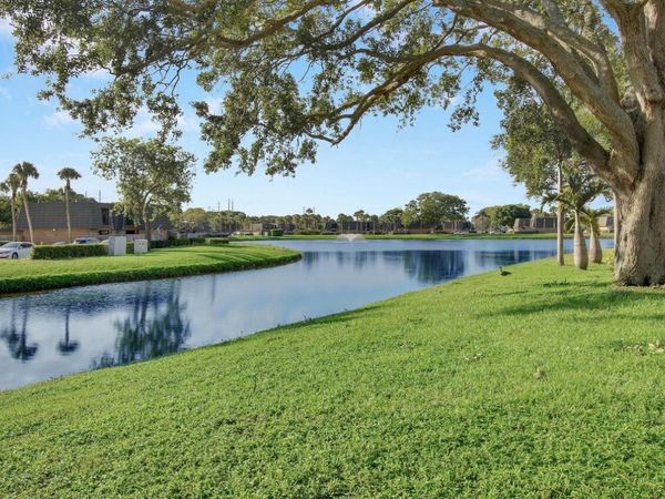 6906 69th Way, West Palm Beach, FL 33407