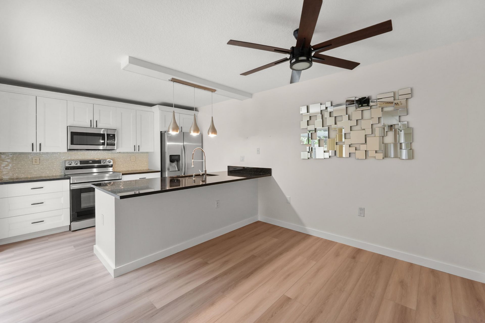 6906 69th Way, West Palm Beach, FL 33407 Photo