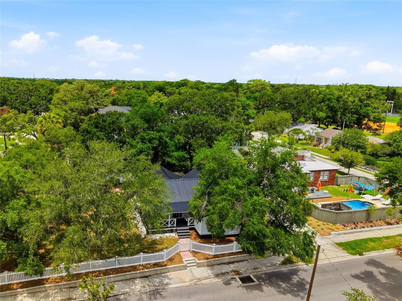 5602 N Ola Avenue , Tampa, FL 33604 Photo