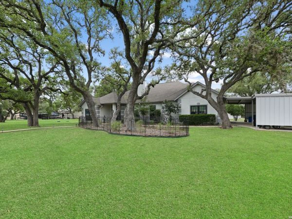 217 Wild Horse, Pipe Creek, TX 78063