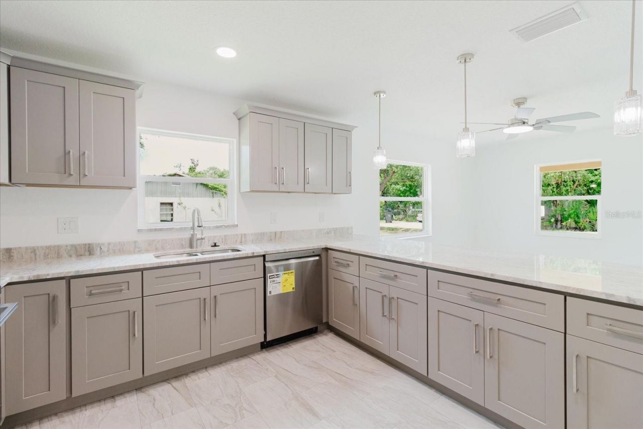 3128 12th Street Court E, Bradenton, FL 34208 Photo