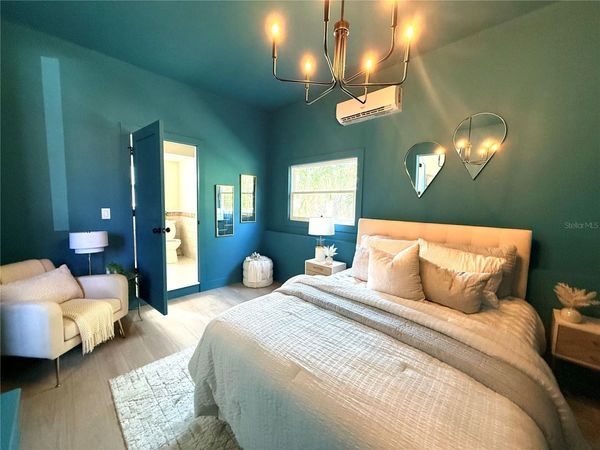 10460 54TH AVENUE N, ST PETERSBURG, FL 33708