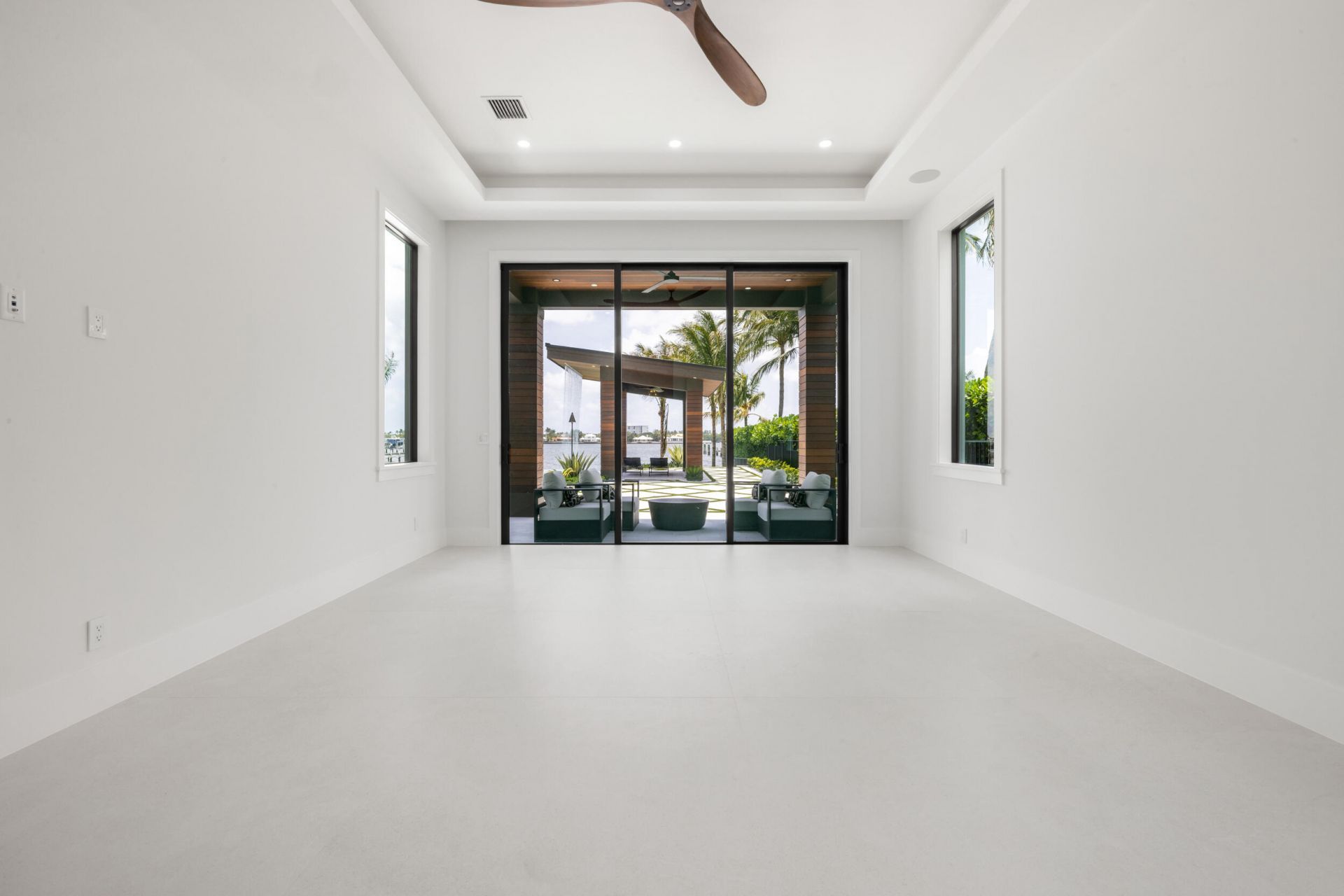 1708 N Lakeside Drive, Lake Worth Beach, FL 33460 Photo