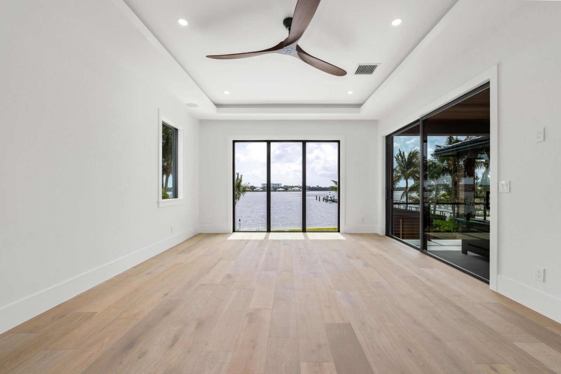 1708 N Lakeside Drive, Lake Worth Beach, FL 33460 Photo